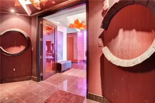 Photo #3: 2247459 Listing