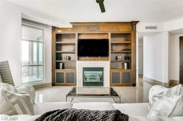 MLS: 2247470 Condo For Sale