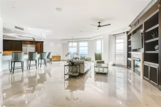 Photo #5: 2247470 Listing