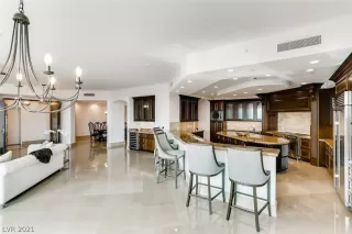 Photo #6: 2247470 Listing