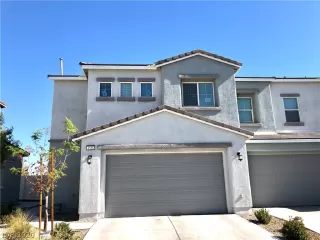 Photo #1: 2247479 Listing