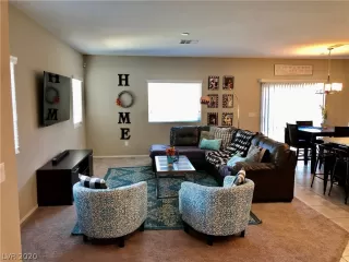 Photo #6: 2247479 Listing