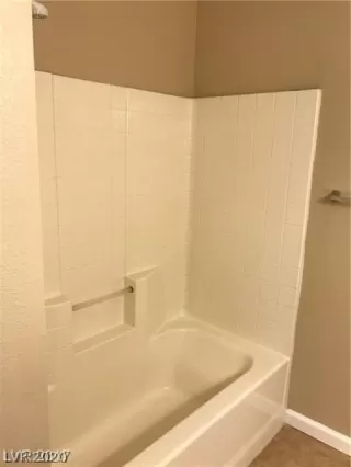 Photo #5: 2247541 Listing