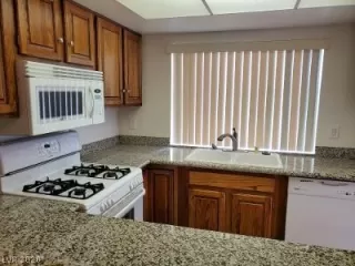 Photo #2: 2247545 Listing 