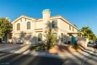 Photo #1: 2247566 Listing 
