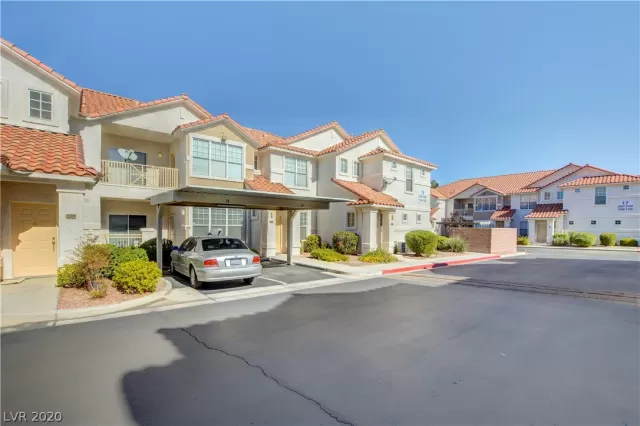 MLS: 2247573 Condo For Sale