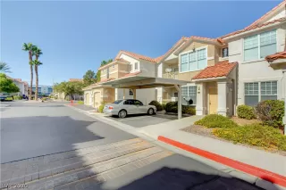 Photo #2: 2247573 Listing