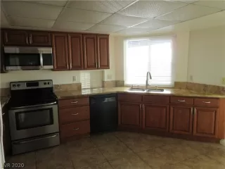 Photo #2: 2247614 Listing