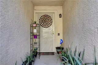 Photo #3: 2247652 Listing