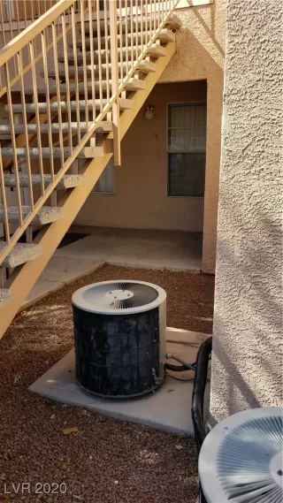 Photo #5: 2247728 Listing 