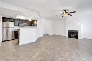 Photo #5: 2247753 Listing