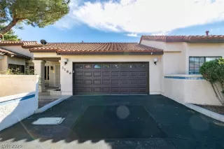 Photo #2: 2247794 Listing