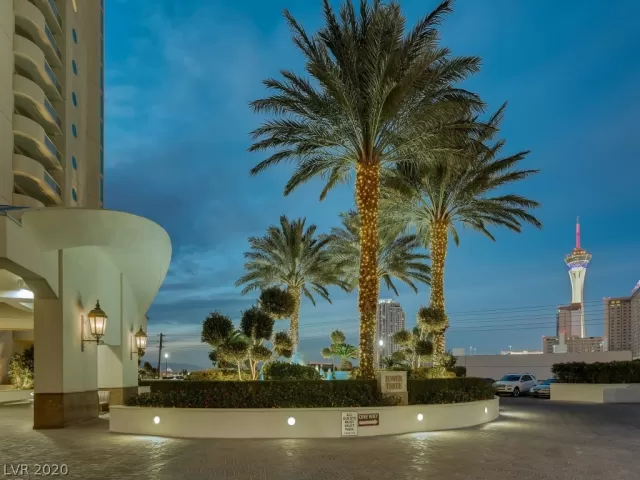 MLS: 2247836 Condo For Sale