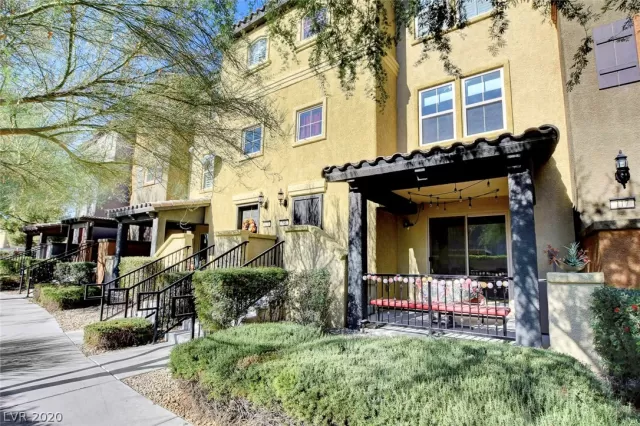 MLS: 2247854 Condo For Sale