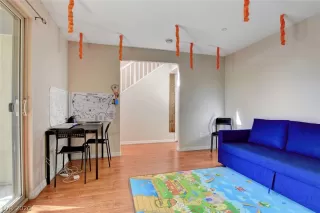 Photo #6: 2247854 Listing