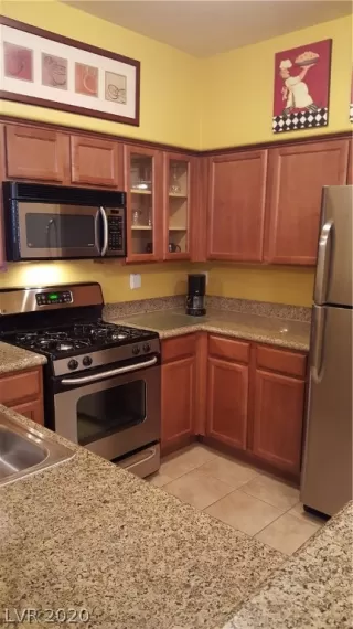 Photo #1: 2247878 Listing