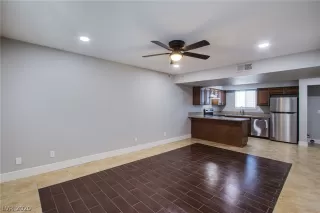 Photo #4: 2247887 Listing 