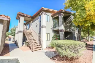 Photo #1: 2247898 Listing