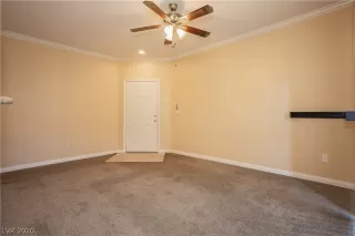 Photo #4: 2247933 Listing