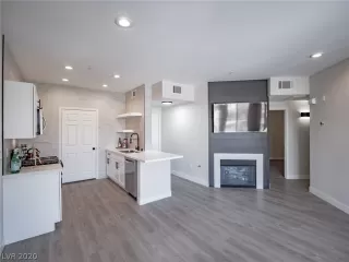 Photo #2: 2247942 Listing