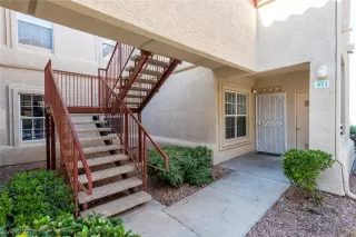 Photo #1: 2247952 Listing