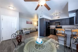 Photo #2: 2247952 Listing