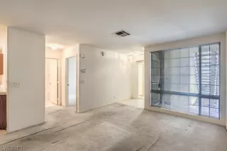 Photo #6: 2247981 Listing