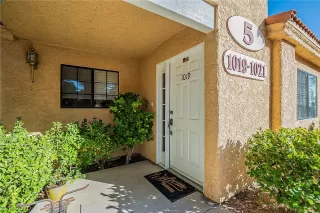 Photo #1: 2247987 Listing