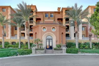 Photo #2: 2247999 Listing
