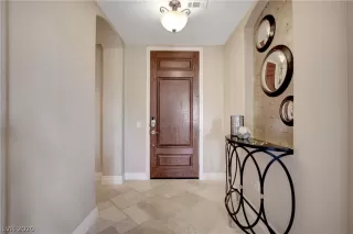 Photo #3: 2247999 Listing