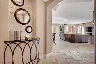 Photo #4: 2247999 Listing