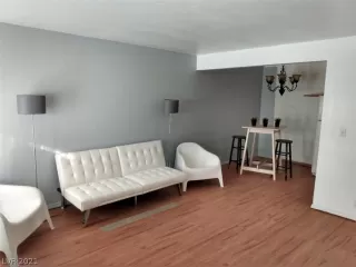 Photo #1: 2248008 Listing