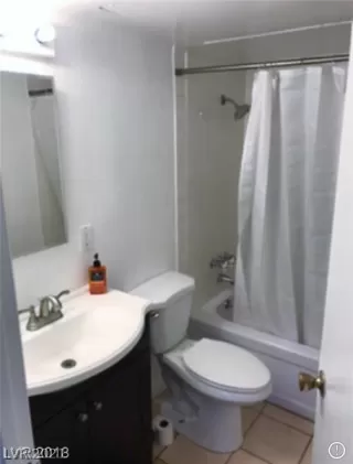 Photo #4: 2248008 Listing