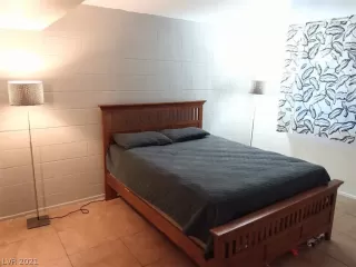 Photo #6: 2248008 Listing