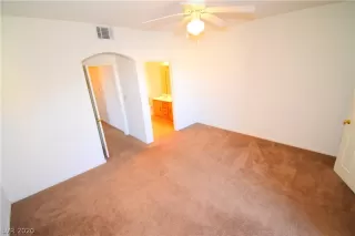 Photo #6: 2248010 Listing 