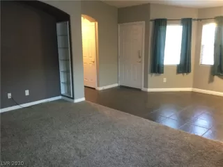 Photo #3: 2248078 Listing 