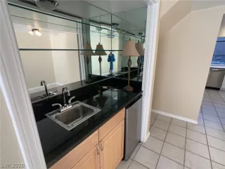 Photo #6: 2248086 Listing 