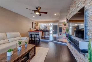 Photo #6: 2248105 Listing 