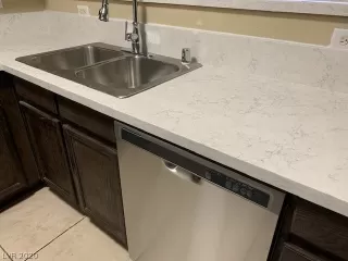 Photo #3: 2248115 Listing 