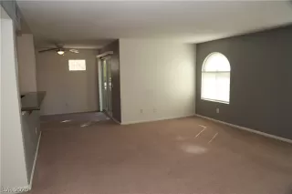 Photo #5: 2248125 Listing