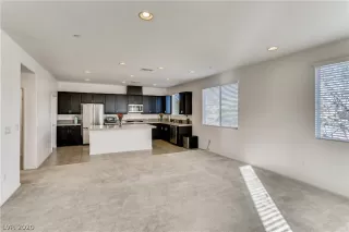 Photo #4: 2248159 Listing