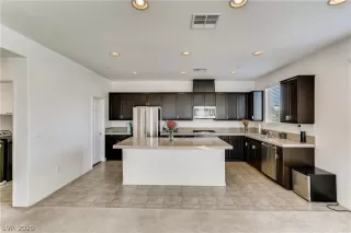 Photo #6: 2248159 Listing