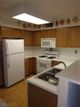 Photo #4: 2248176 Listing