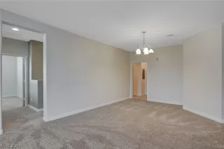 Photo #4: 2248199 Listing 