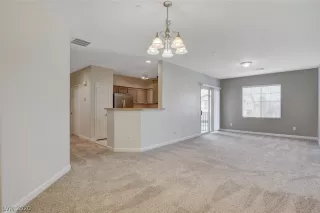 Photo #5: 2248199 Listing 