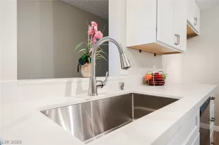 Photo #6: 2248248 Listing 