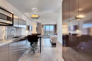 Photo #5: 2248257 Listing 