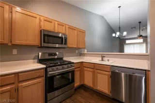 Photo #4: 2248272 Listing