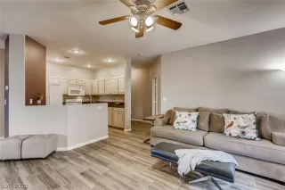 Photo #4: 2248276 Listing