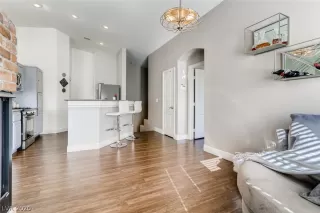 Photo #2: 2248295 Listing